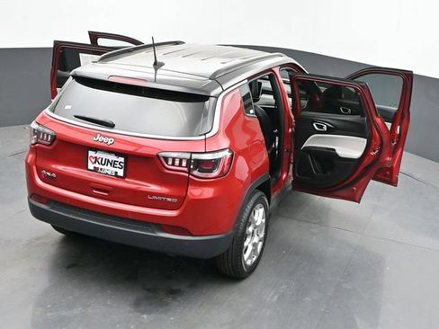 Used 2025 Jeep Compass Limited AWD/4WD image 63