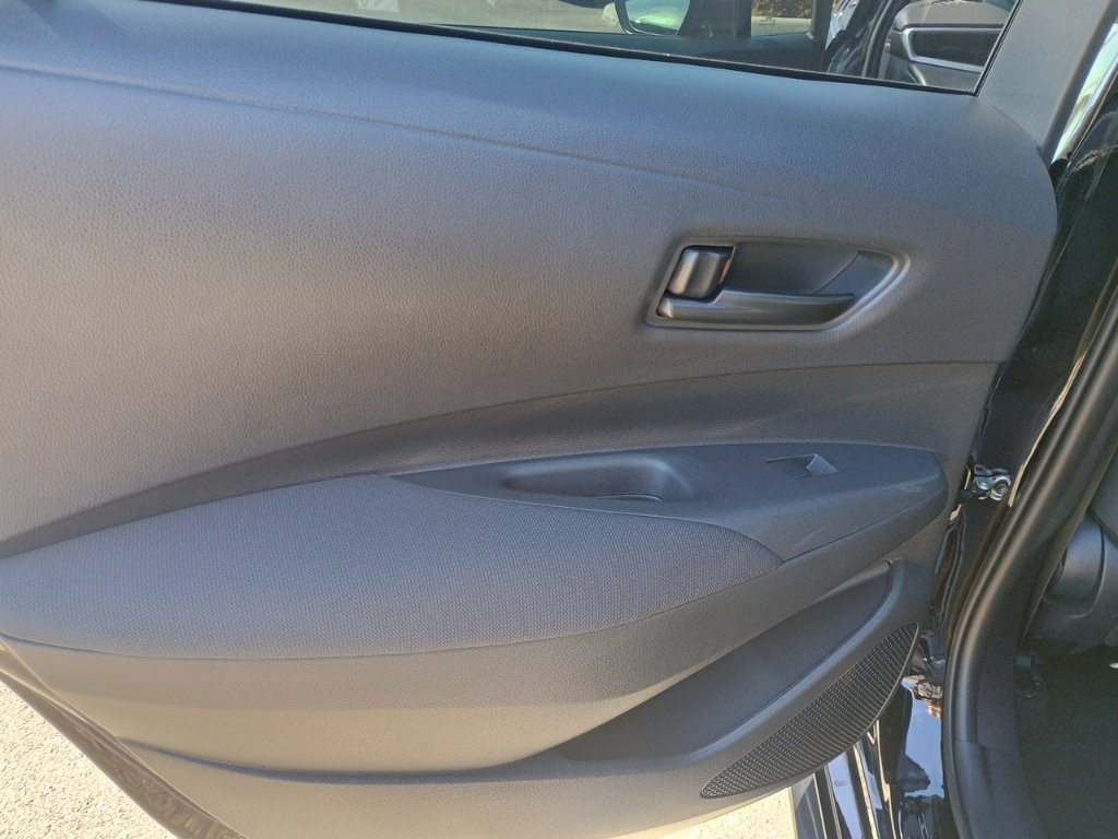 Used 2023 Toyota Corolla LE FWD image 14