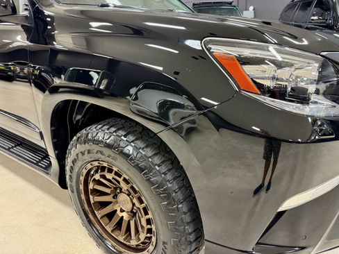 Used 2017 Lexus GX 460 Premium image 17