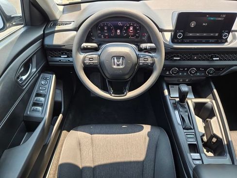 Used 2023 Honda Accord EX image 11