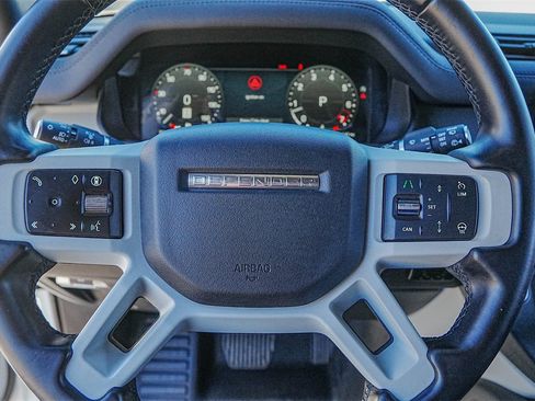 Used 2024 Land Rover Defender 130 X-Dynamic SE image 11