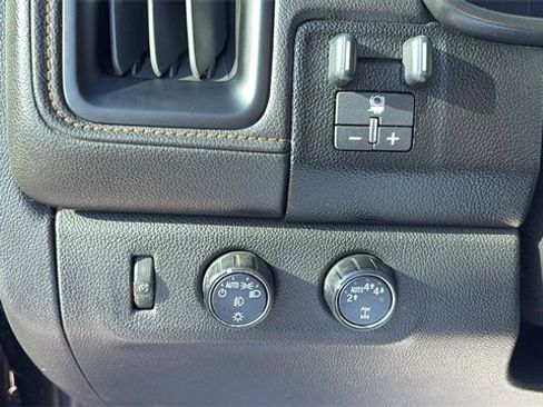 Used 2021 GMC Canyon AT4 image 19