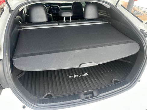 Used 2022 Toyota Prius AWD image 24