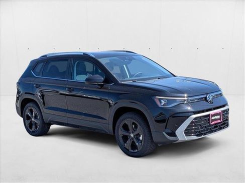 New 2025 Volkswagen Taos SEL image 7