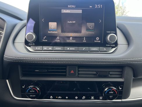 New 2026 Nissan Rogue SV image 5