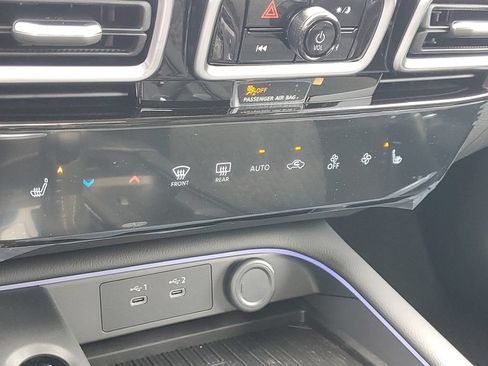 New 2026 Nissan Sentra SV w/ SV Convenience Package FWD image 27