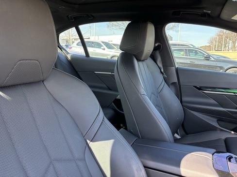 Certified 2024 BMW i5 eDrive40i w/ M Sport Package image 35