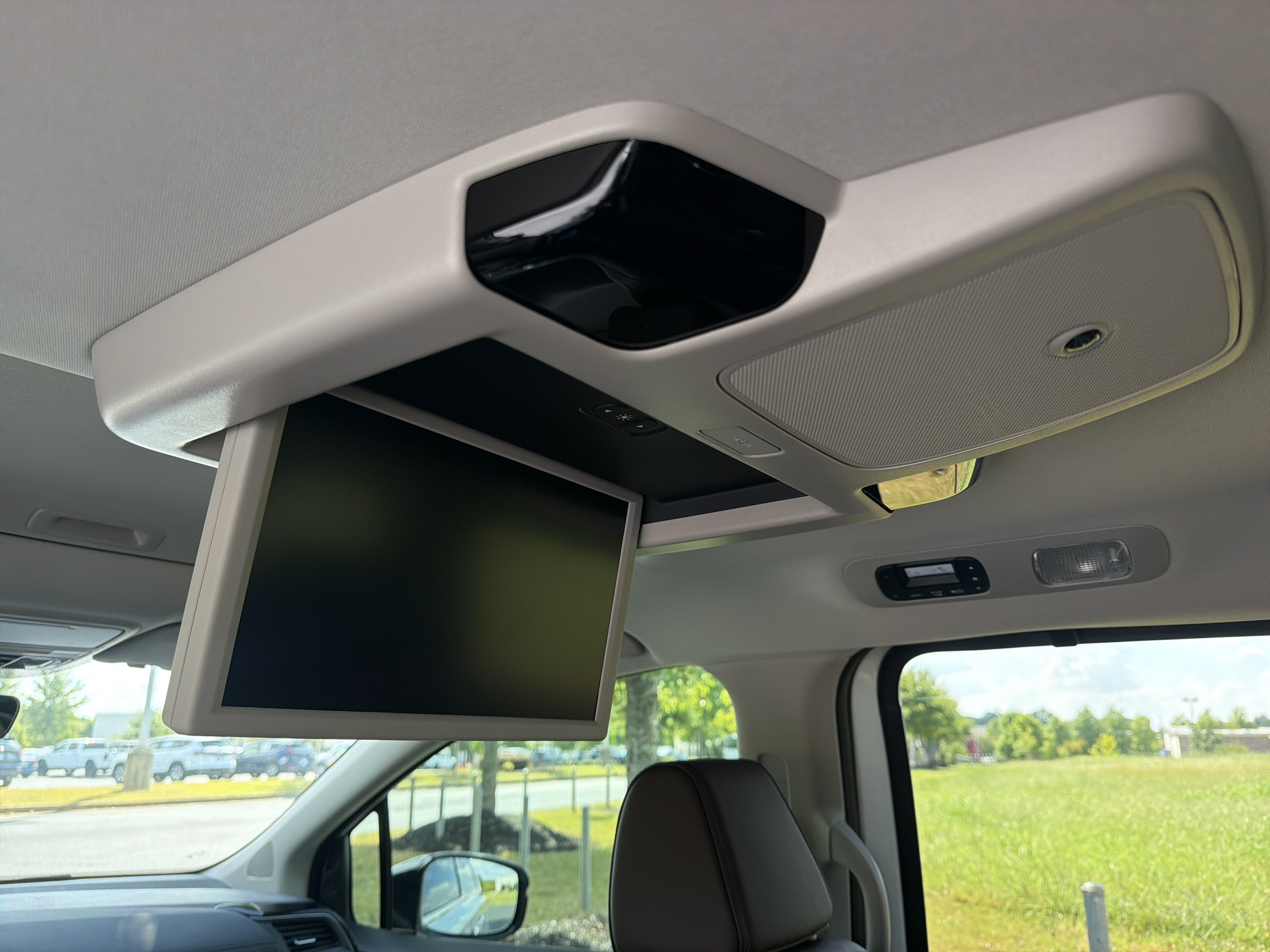 Used 2027 Honda Odyssey Elite image 23