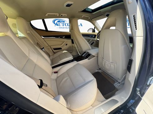 Used 2013 Porsche Panamera image 12