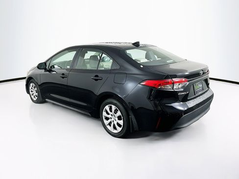 Used 2025 Toyota Corolla LE image 5