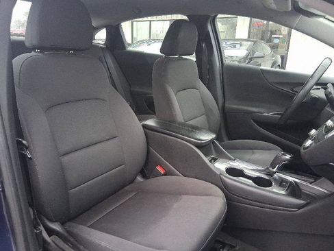 Used 2018 Chevrolet Malibu LT image 21