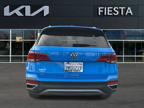 Used 2024 Volkswagen Taos SE image 5