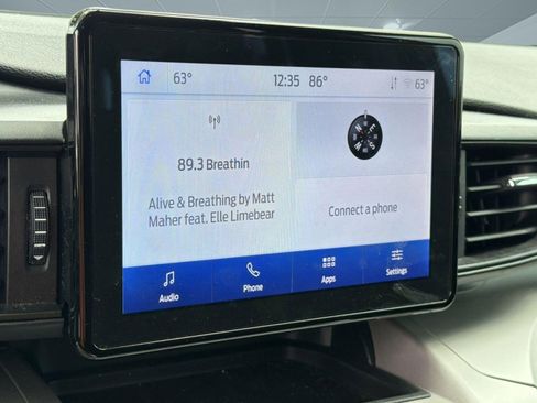 Used 2023 Ford Explorer XLT RWD image 22