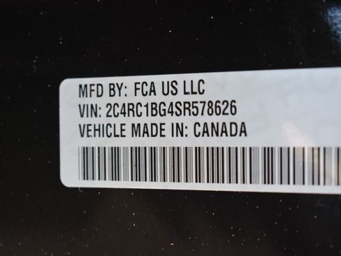 Used 2025 Chrysler Pacifica Select FWD image 40