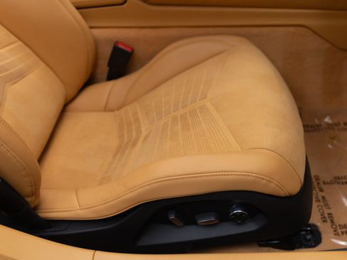 Used 2020 Chevrolet Corvette Stingray Premium Cpe w/ 3LT Preferred Equipment Group image 68