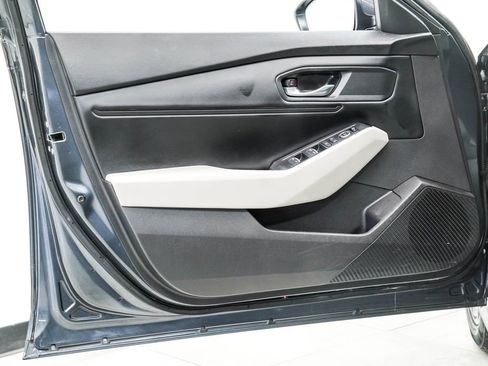 Used 2023 Honda Accord EX image 39