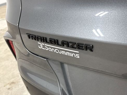 Used 2021 Chevrolet TrailBlazer RS w/ Sun and Liftgate Package FWD image 26
