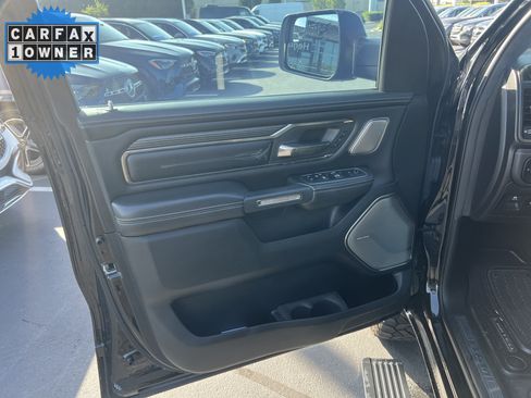 Used 2020 RAM 1500 Limited w/ Black Appearance Package AWD/4WD image 14