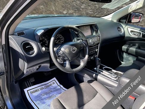 Used 2020 Nissan Pathfinder SV AWD/4WD image 12
