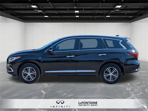 Used 2020 INFINITI QX60 Luxe w/ Essential Package image 2