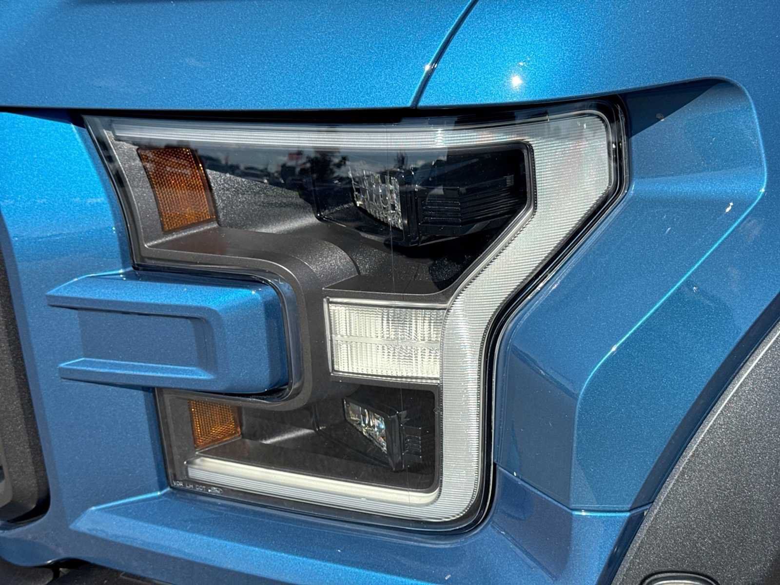 Used 2019 Ford F150 Raptor w/ Equipment Group 802A Luxury AWD/4WD image 10