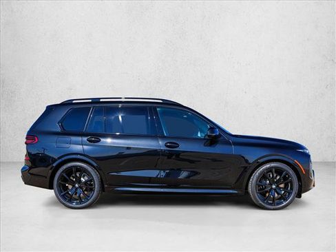 Used 2027 BMW X7 xDrive40i w/ Executive Package AWD/4WD image 4