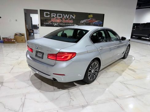 Used 2019 BMW 530i w/ Convenience Package RWD image 8