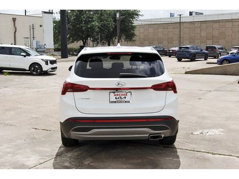 Used 2023 Hyundai Santa Fe SE FWD image 6