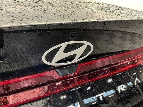 New 2026 Hyundai Elantra SEL Sport FWD image 13