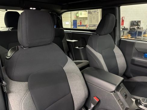 Used 2022 Ford Bronco Big Bend AWD/4WD image 9