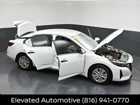 Certified 2025 Nissan Sentra S FWD image 28