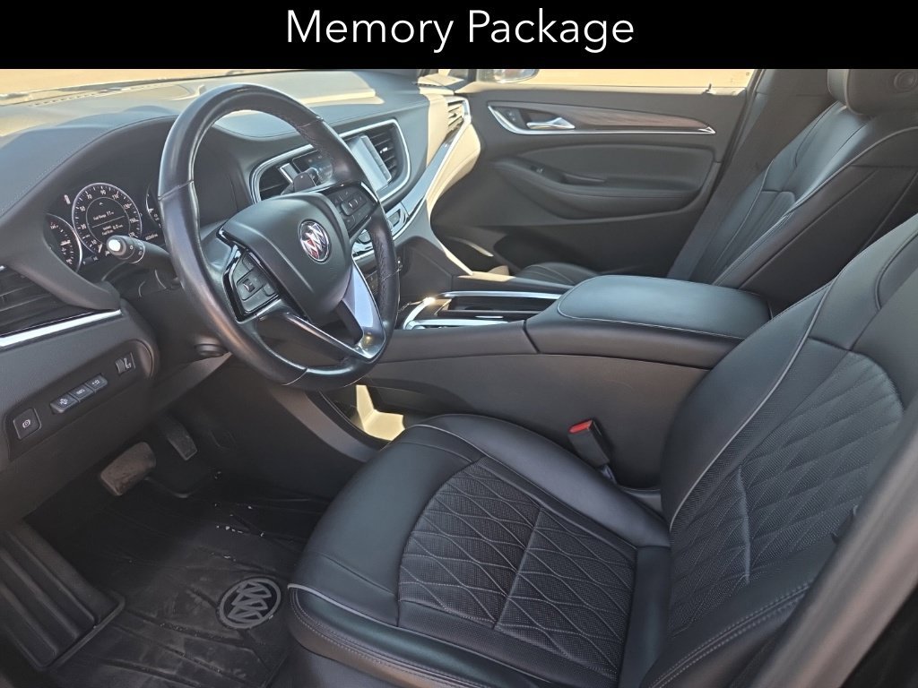Used 2022 Buick Enclave Avenir w/ Avenir Technology Package AWD/4WD image 12