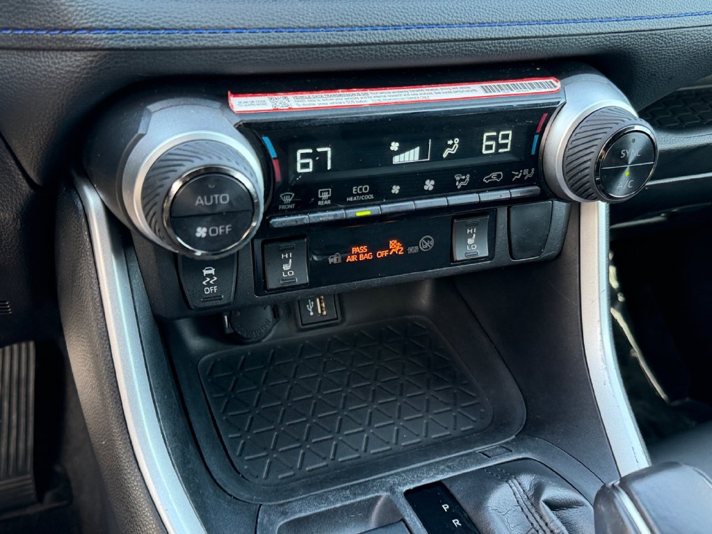 Used 2024 Toyota RAV4 XSE w/ Weather Package AWD/4WD image 23