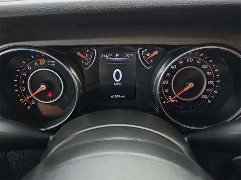 Used 2023 Jeep Gladiator Sport image 17