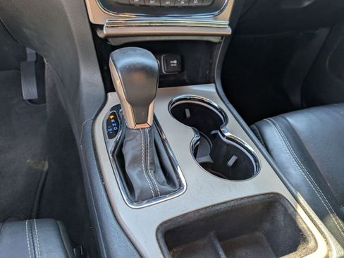 Used 2016 Jeep Grand Cherokee Limited image 20