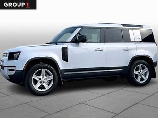 Used 2023 Land Rover Defender 110 SE video 1