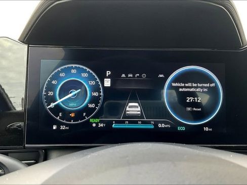 New 2025 Hyundai Elantra SEL image 15