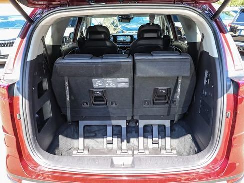 Certified 2024 Kia Carnival SX Prestige FWD image 27