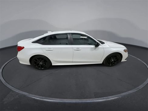 Used 2023 Honda Civic Sport image 9