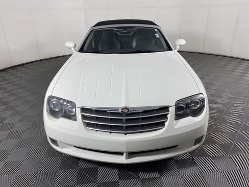 Used 2005 Chrysler Crossfire Limited RWD image 9