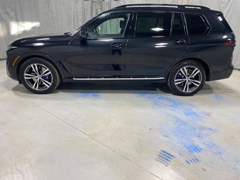 Certified 2025 BMW X7 xDrive40i w/ M Sport Package image 5