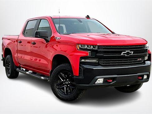 Used 2019 Chevrolet Silverado 1500 LT Trail Boss image 3