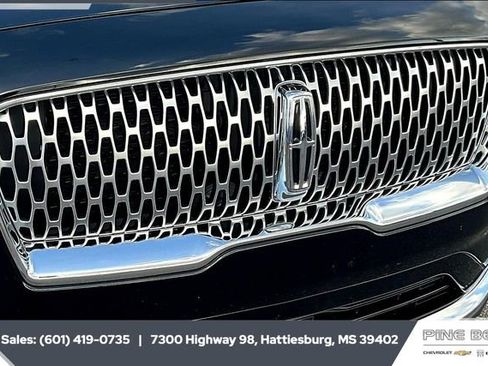 Used 2021 Lincoln Nautilus Standard w/ Equipment Group 101A image 21