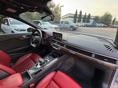 Used 2019 Audi S4 Premium Plus w/ Premium Plus Package AWD/4WD image 24