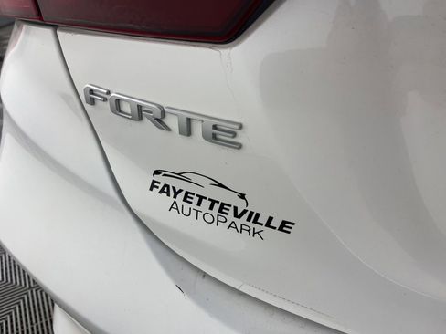 Used 2023 Kia Forte LXS FWD image 29