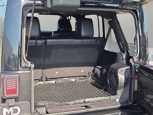 Used 2012 Jeep Wrangler Unlimited Sahara AWD/4WD image 8