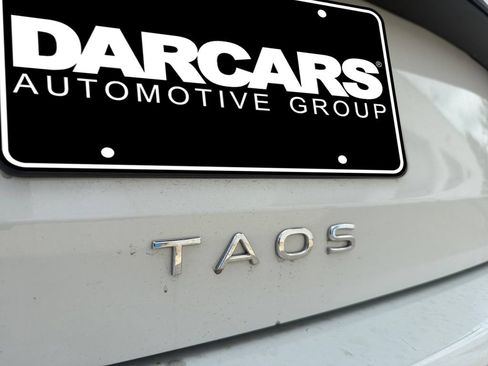 Used 2025 Volkswagen Taos SE AWD/4WD image 31