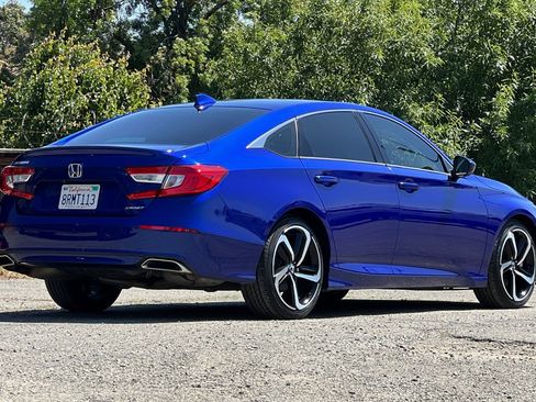 Used 2020 Honda Accord Sport image 4