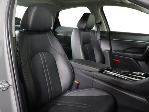 Certified 2022 Hyundai Sonata Limited FWD image 32
