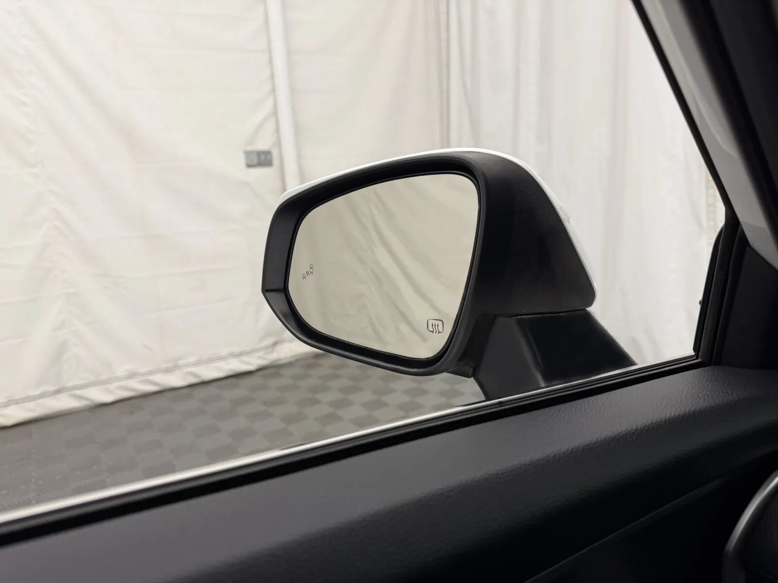 Used 2024 Toyota Grand Highlander FWD image 16